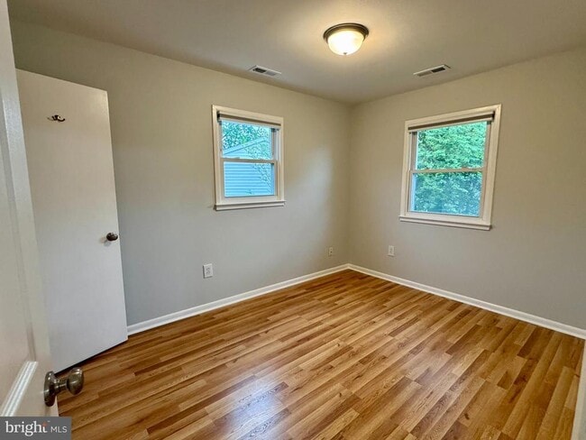 Building Photo - 13203 Hampshire Ct