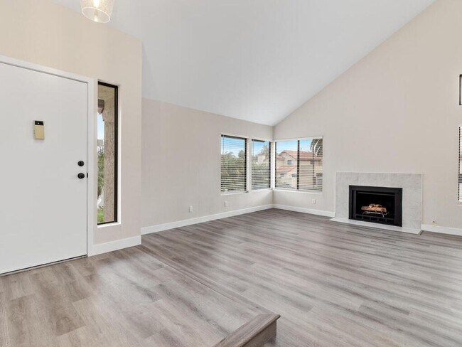 Building Photo - Available February 10th - Remodeled 2 Story, 3 Bedroom Condo