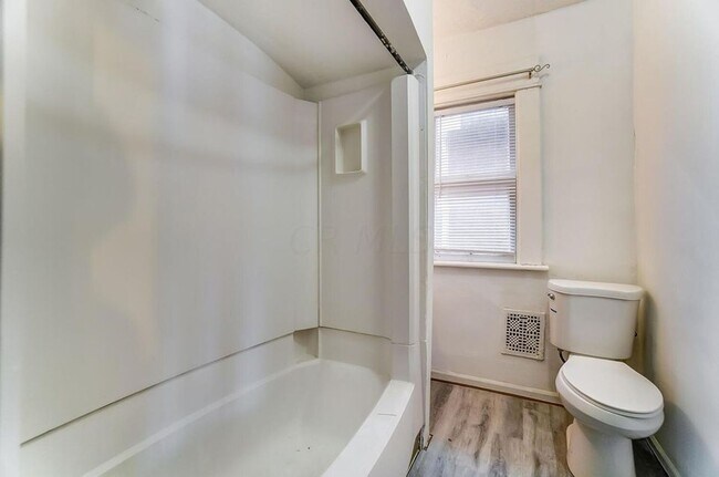 Building Photo - 888-890 Studer Ave [OWNER OWES MONEY - DO ...