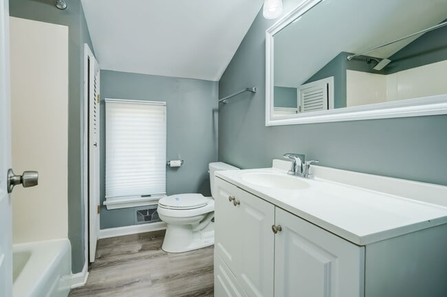 Building Photo - 161 Railroad Mills Rd