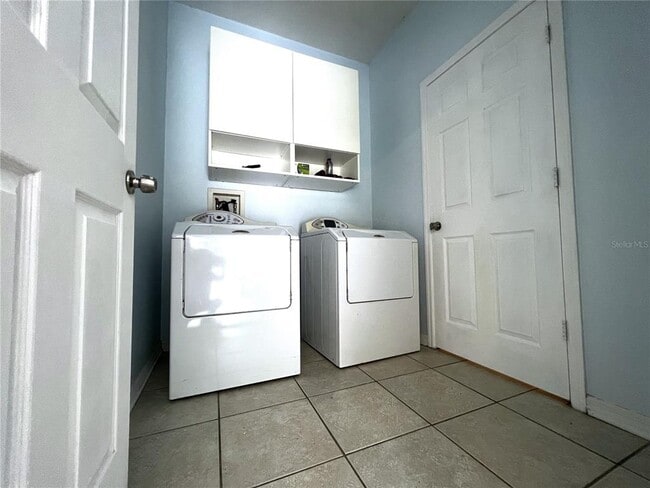 Building Photo - 4615 Dunnie Dr