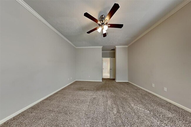 Building Photo - 4106 Hill Springs Dr