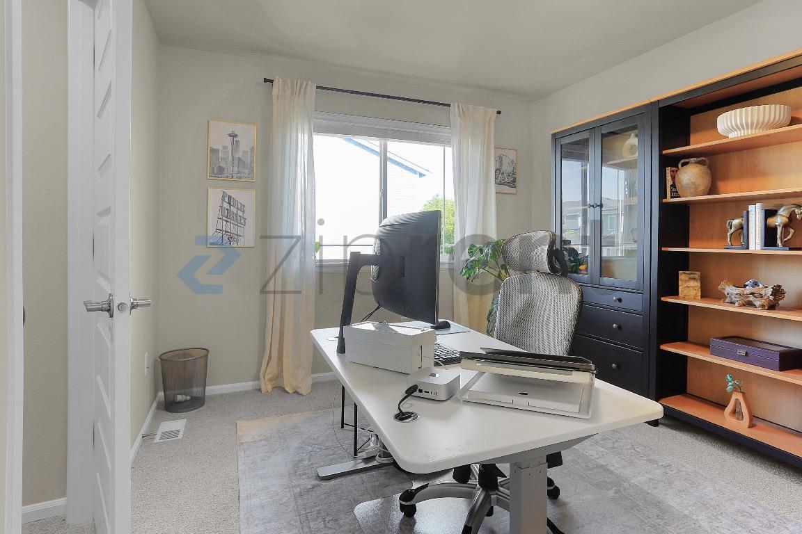 Building Photo - Unit