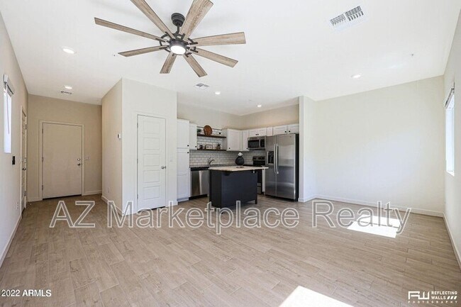 Building Photo - 2149 W Harmont Dr