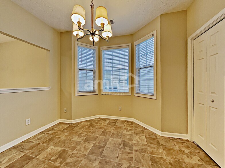 Building Photo - 3151 Serenade Ct