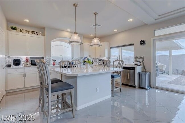 Building Photo - 751 Lieber Wy