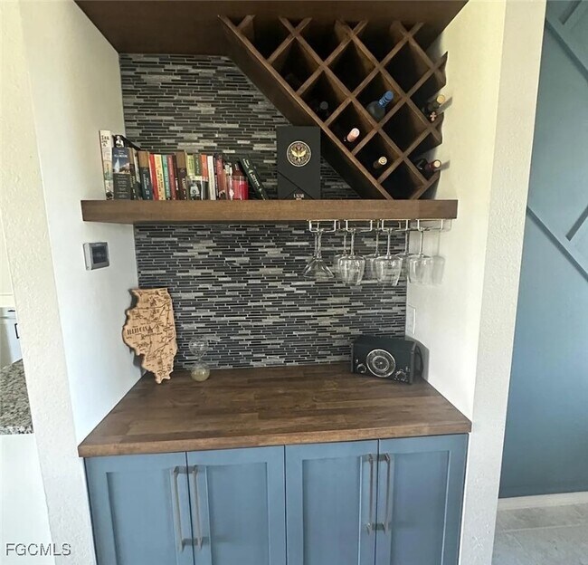 Building Photo - 4117 NW 22nd St