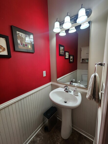 Building Photo - 180 Hemisphere Cir