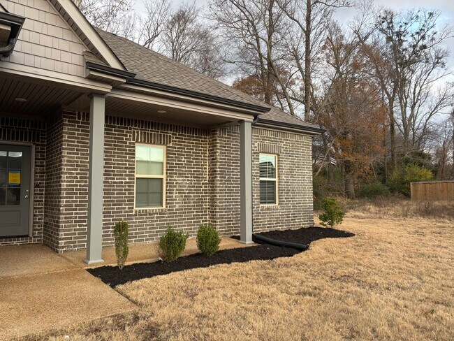 Building Photo - 9986 Messana St