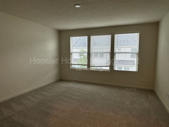 Building Photo - 7255 Shroyer Wy