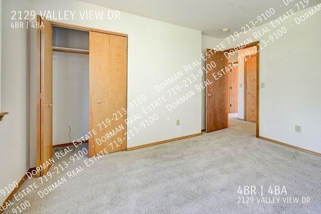 Building Photo - 2129 Valley View Dr
