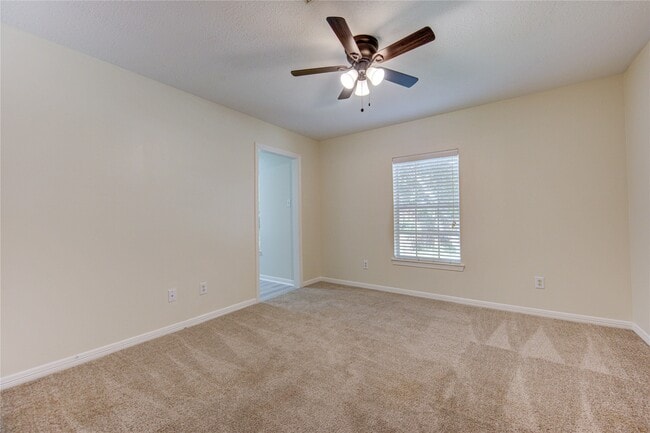 Building Photo - 1807 Garden Terrace Dr