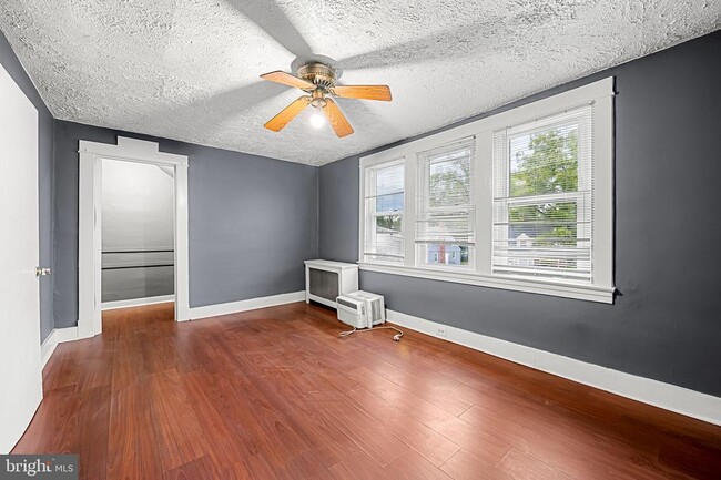 Building Photo - 3727 Milford Ave