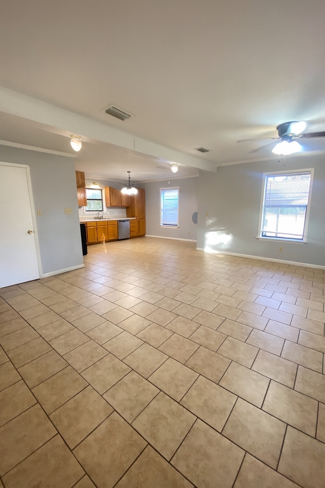 Building Photo - 23601 State Hwy 64