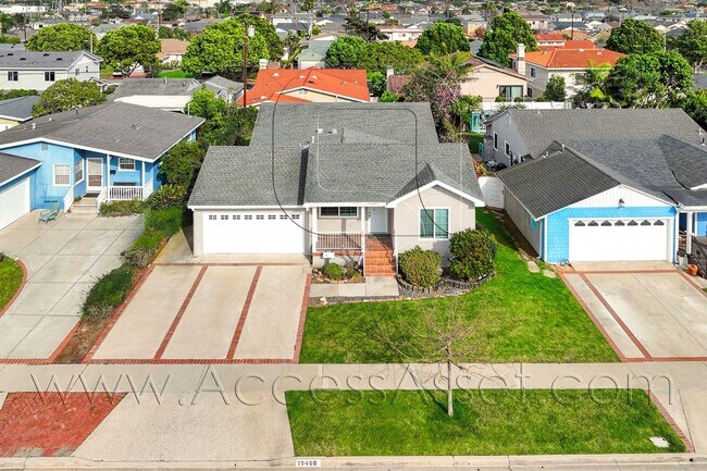 Building Photo - Spacious 4 Bed/2 Bath Home With EV Charger In Torrance!