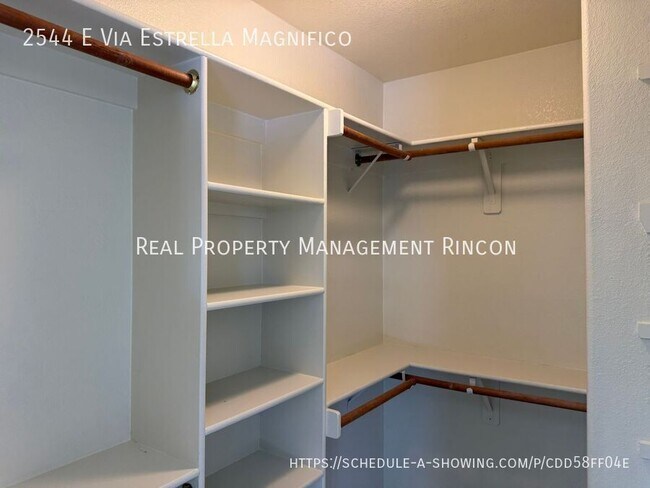 Building Photo - 2544 E Via Estrella Magnifico