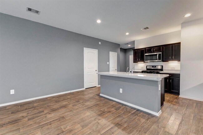 Building Photo - 5114 Jasmine Dawn Dr