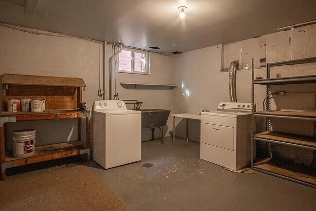 Building Photo - Charming duplex in Platt Park for rent