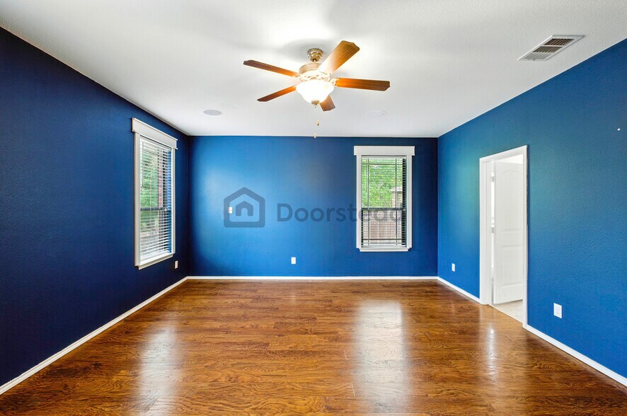 Building Photo - 920 Water Hyacinth Loop