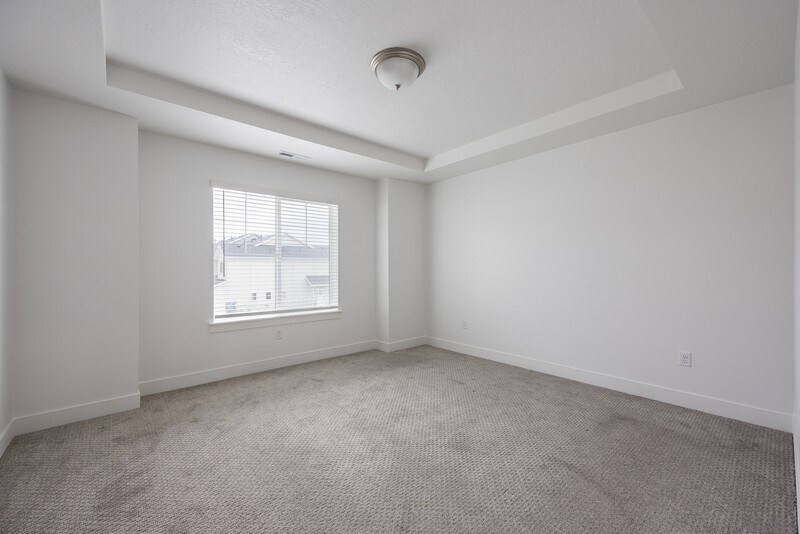 Building Photo - 1303 E 920 N