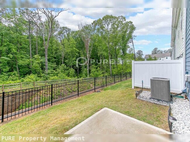 Building Photo - 109 Grant Dr