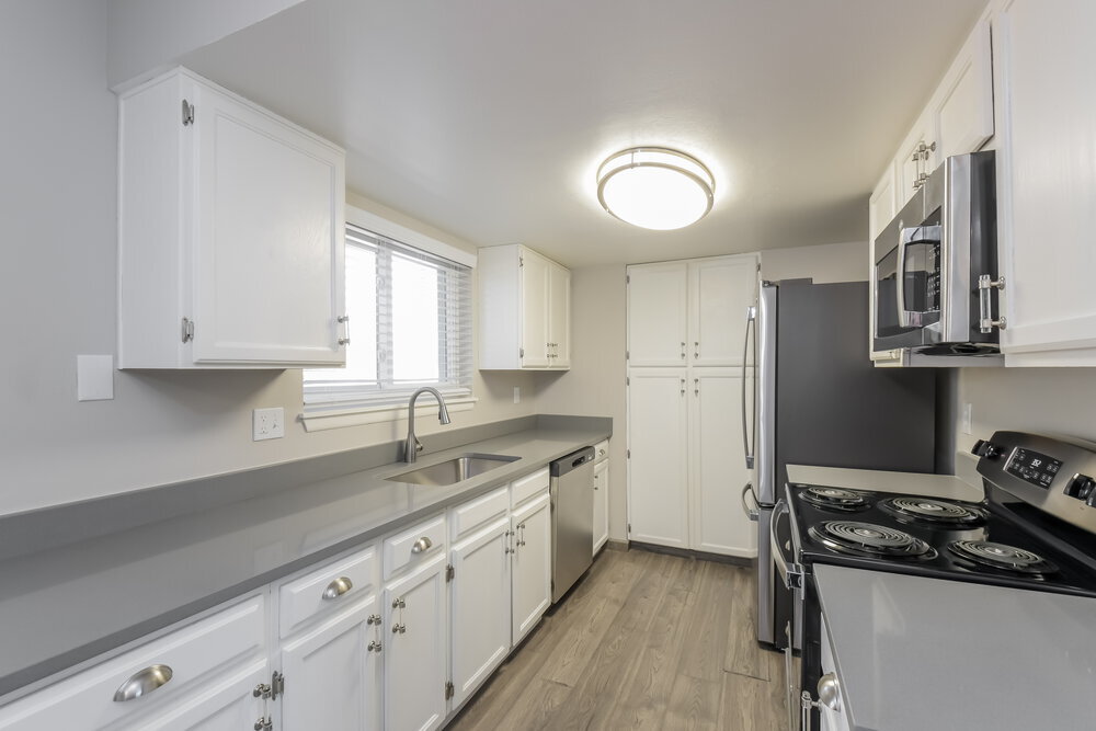 Building Photo - 8887 W 86th Ave