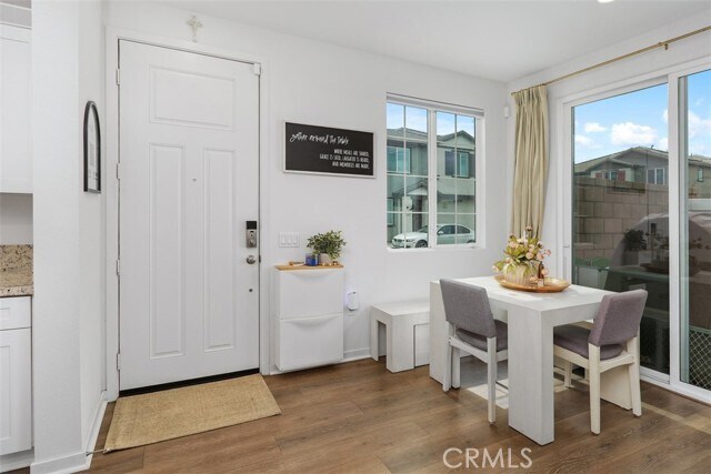 Building Photo - 32600 Manhattan Ave