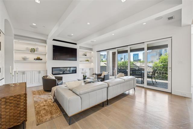 Building Photo - 2210 Boll St