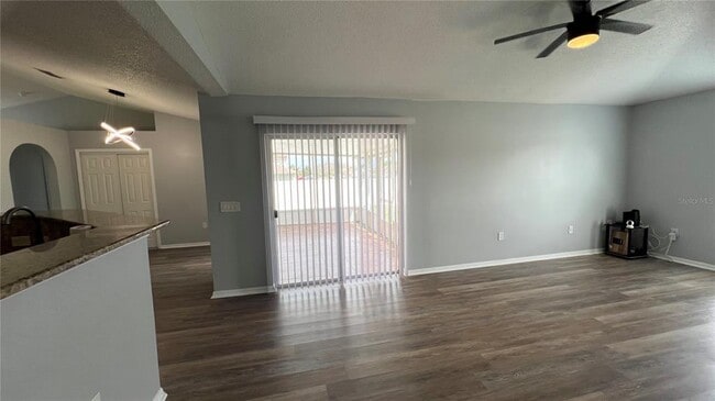 Building Photo - 485 Martigues Dr