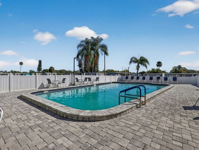 Building Photo - 5646 Blue Harbor Dr