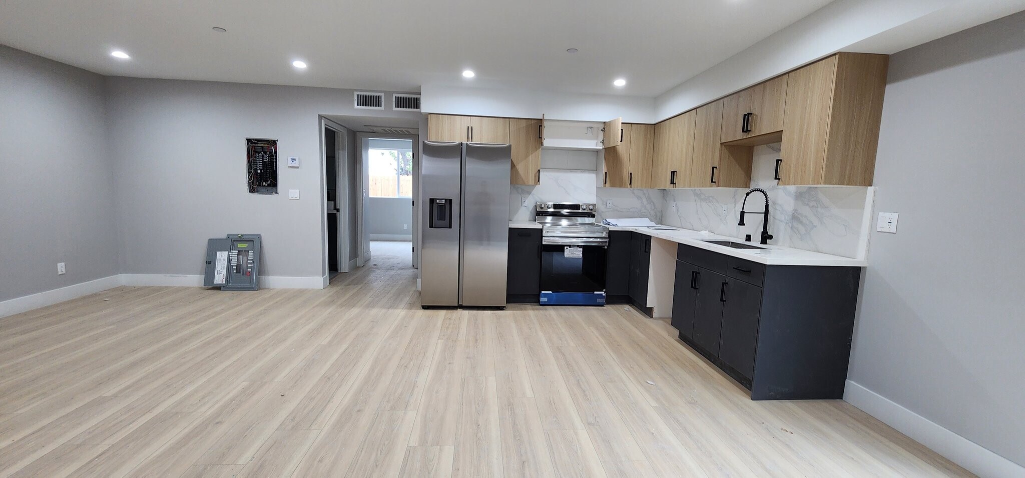 Building Photo - 5725 Klump Ave