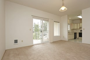 Dining Room - Two Bedroom-Floor Plan C - Country Club Place