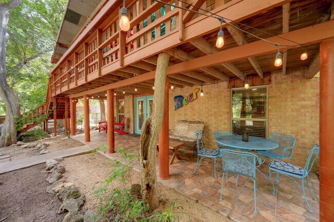 Building Photo - 82 Guada Coma Dr