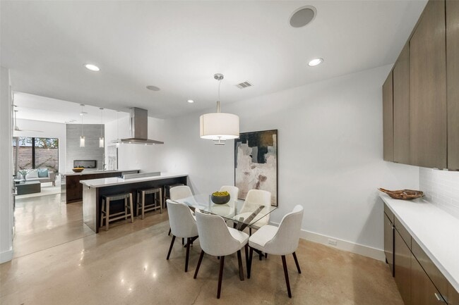 Building Photo - 316 Birdsall St