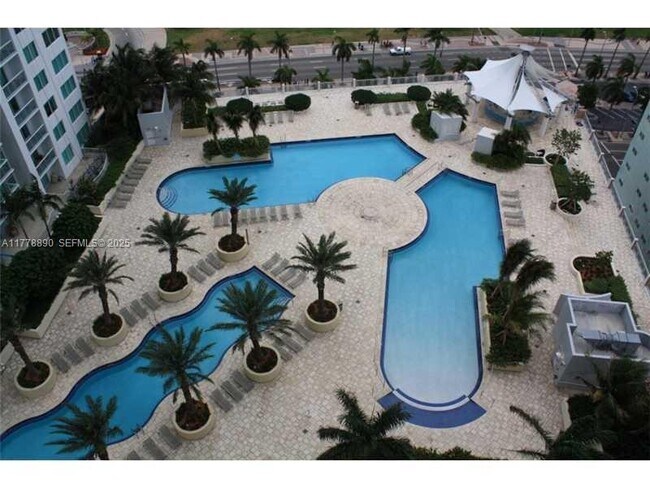 Building Photo - 244 Biscayne Blvd