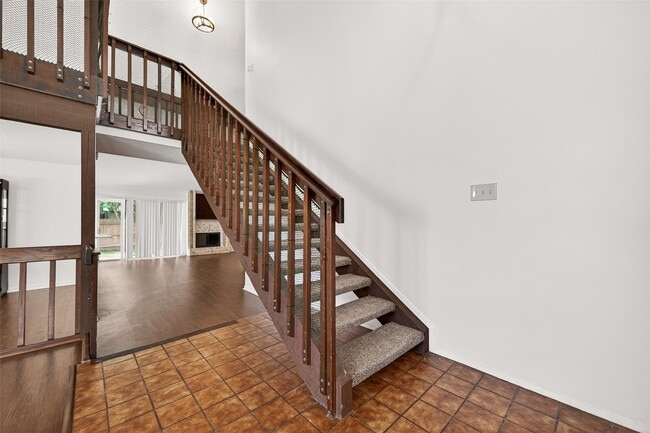 Building Photo - 6203 Downwood Forest Dr