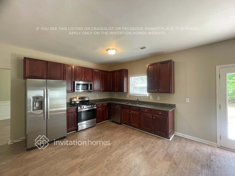 Building Photo - 133 Forrest Hills Dr