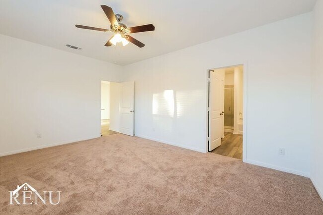 Building Photo - Coming Soon! First Month Free!