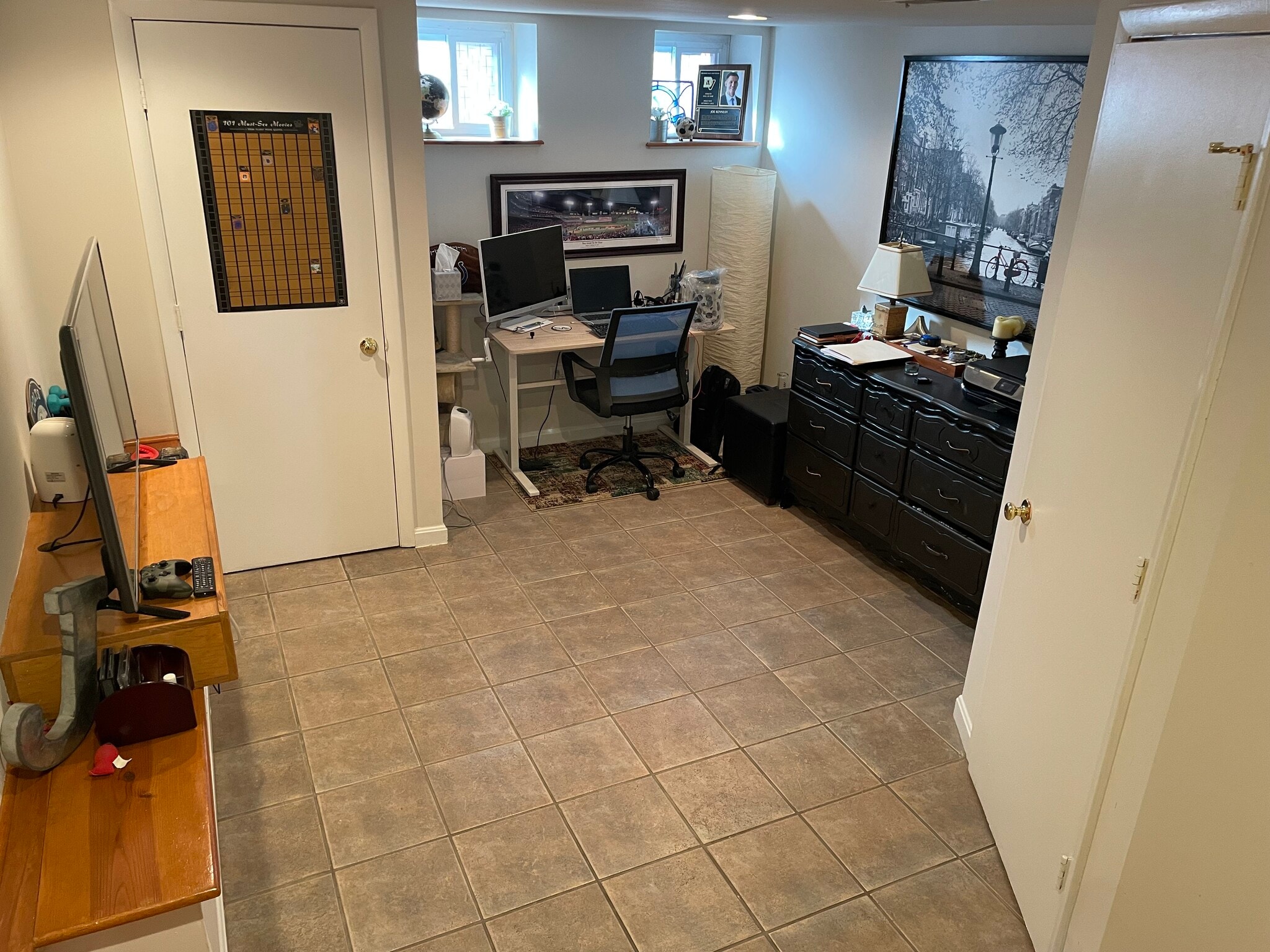 Building Photo - 126 Burnett St