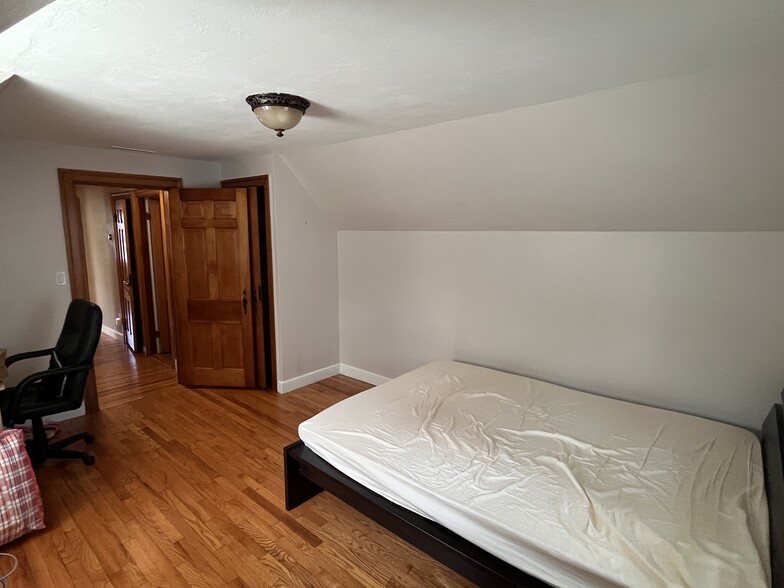 Bedroom 2 - 22 Douglas Rd