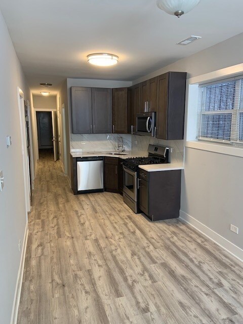 Building Photo - 3328 W Le Moyne St