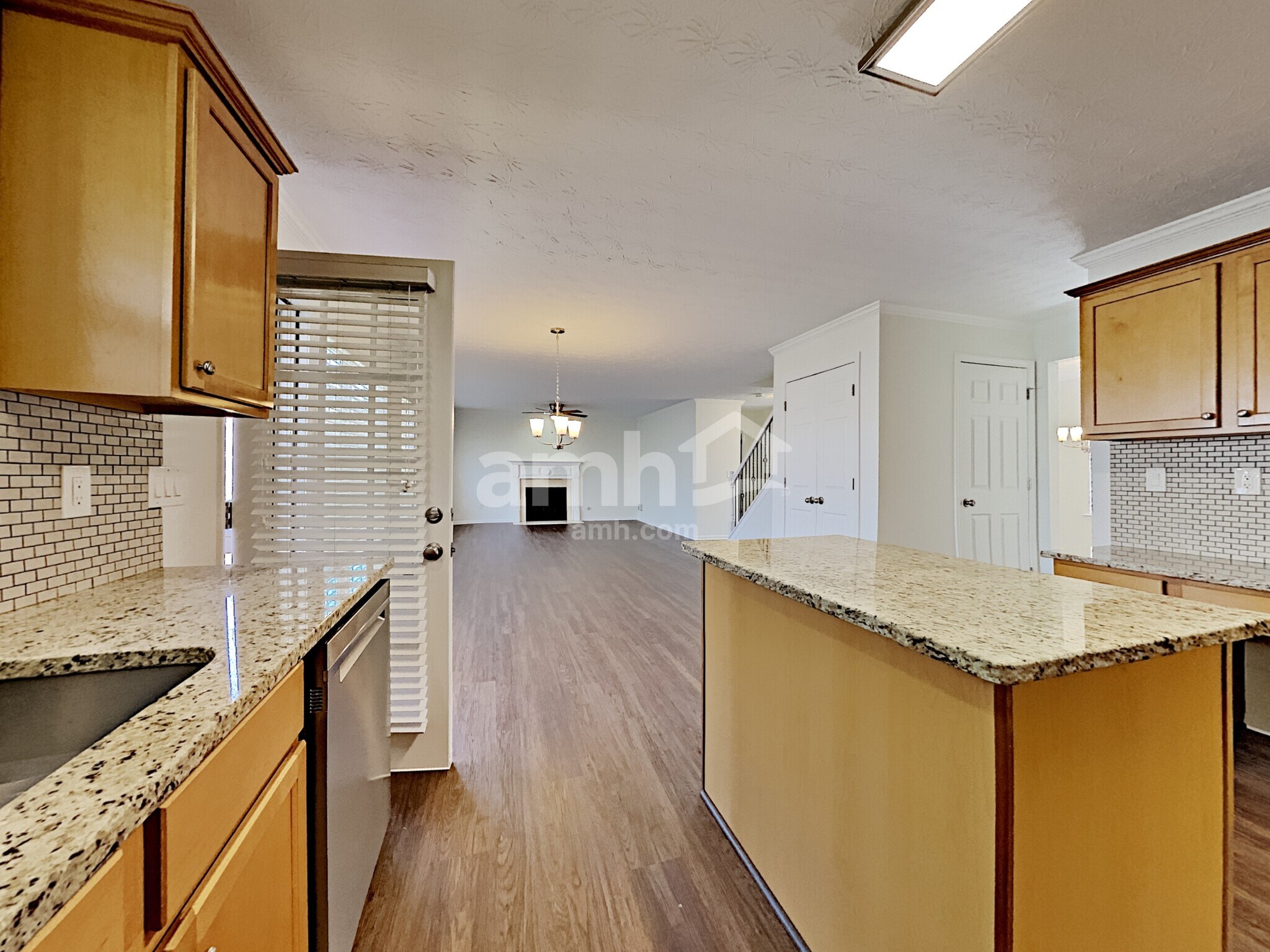 Building Photo - 872 Holly Meadow Dr