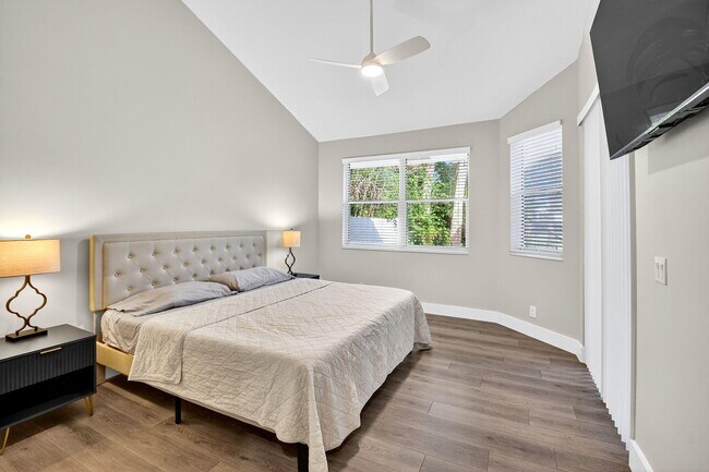 Building Photo - 2201 NW 53rd St