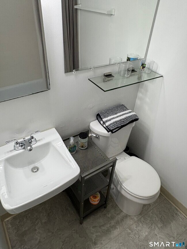 Building Photo - 29 Seaview Ave