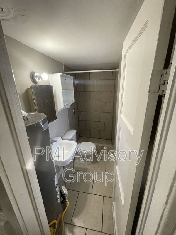 Building Photo - 308 Chestnut St