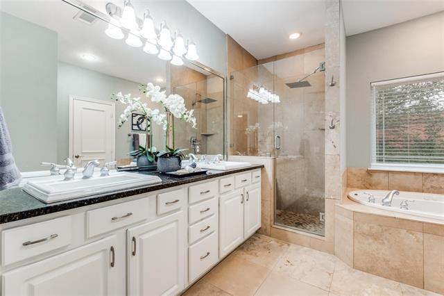 Building Photo - 2205 Canton St