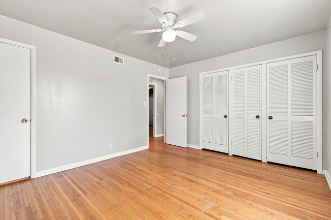 Building Photo - 6624 E 27th Pl