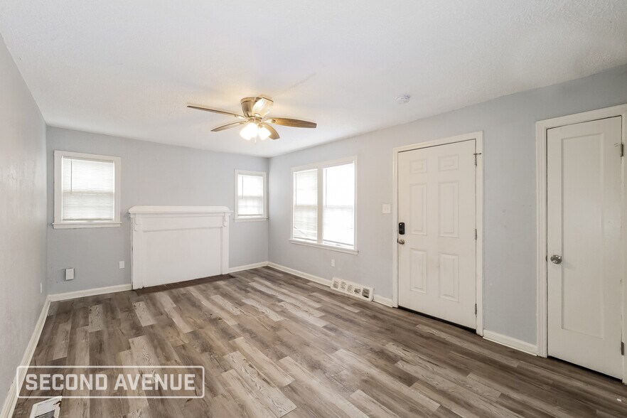 Building Photo - 4655 Benton Blvd