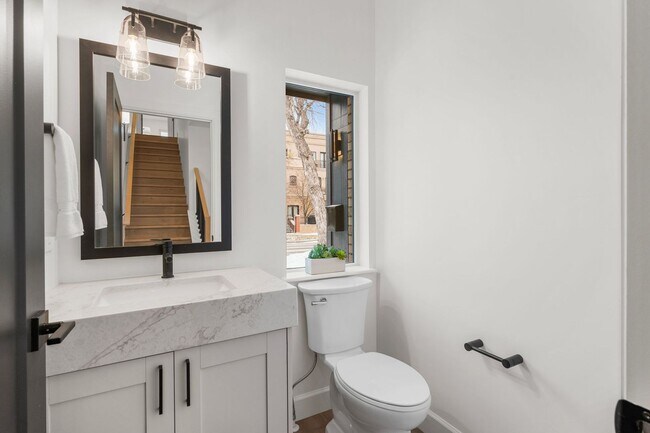 Building Photo - Luxury Cherry Creek Home Available Now! | ...