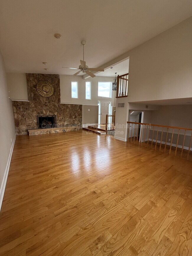 Building Photo - 103 Lake Brantley Terrace